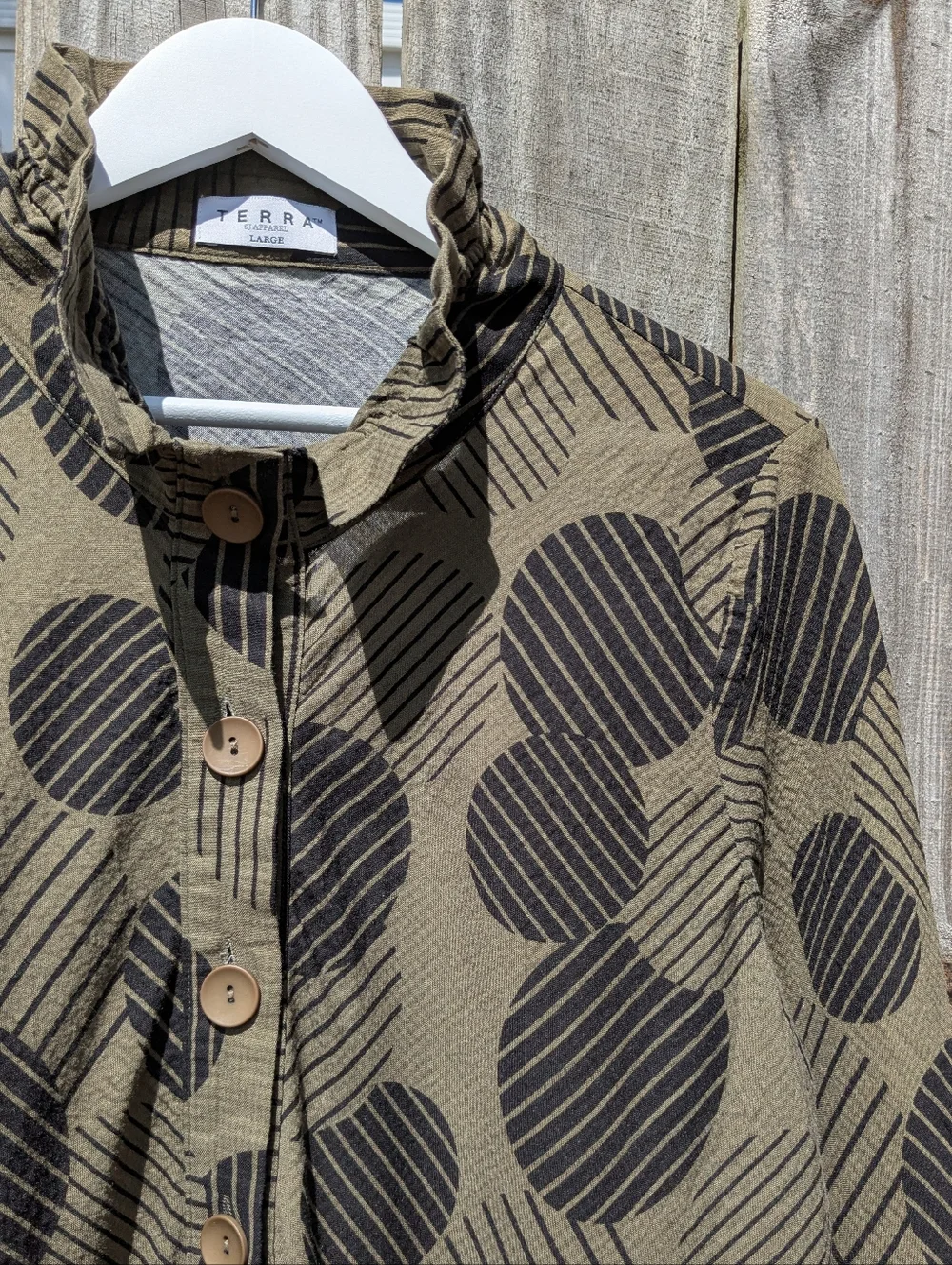 Terra SJ Apparel Large Stand Collar Half Button Shirt Art Deco 3/4 sleeve
